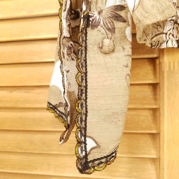 Kaelyn-Max Sheer button down - Picture 9 of 13